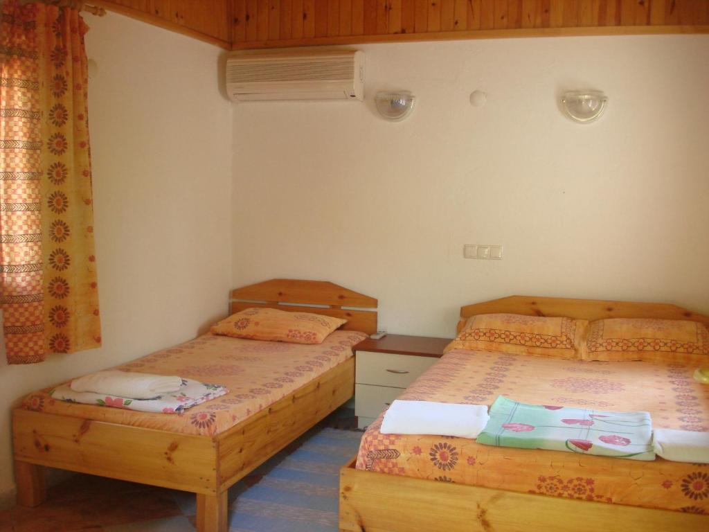 Kiyi Pansiyon Чирали Номер фото